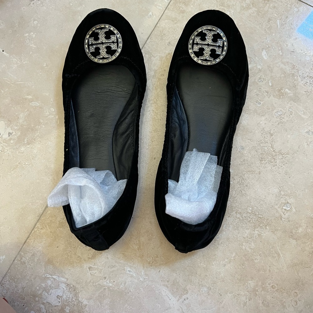 Tory Burch Velvet - Black color